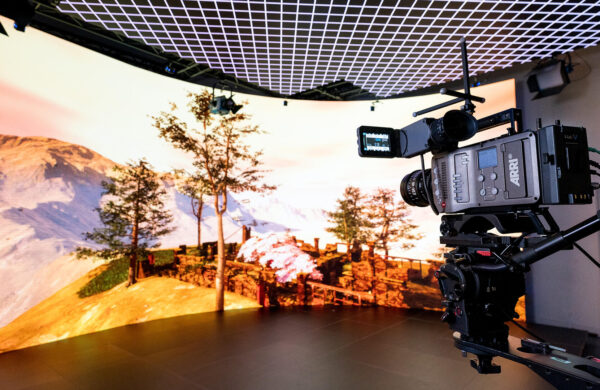 kayana creative kombinasi teknologi xr pada konten untuk pemasaran di social media